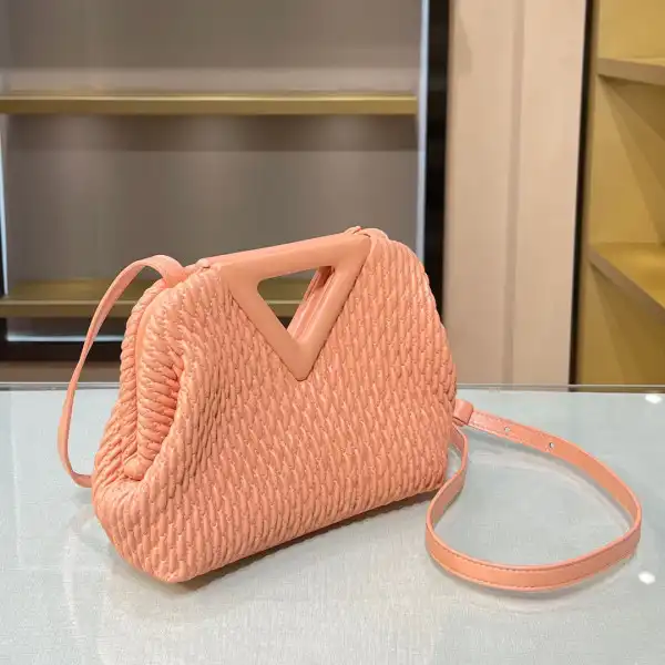 Affordable BOTTEGA VENETA POINT 0130