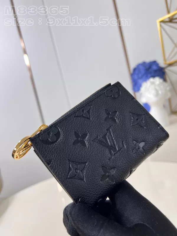 Cheap LOUIS VUITTON Lisa Wallet - 9*11.5*1.5CM 0117