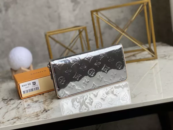 Cheap LOUIS VUITTON ZIPPY WALLET VERTICAL 0117