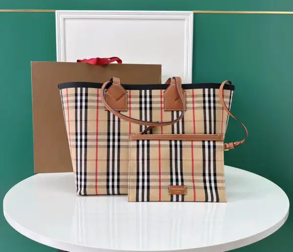 Cheap BURBERRY Medium London Tote-51.3*18.5*29CM 0122