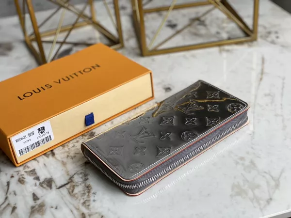 Cheap LOUIS VUITTON ZIPPY WALLET VERTICAL 0117