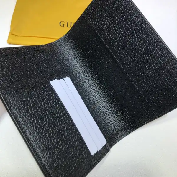 Affordable GUCCI Off The Grid passport case 0125