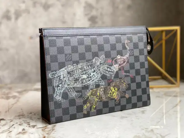 Cheap LOUIS VUITTON POCHETTE VOYAGE 0125