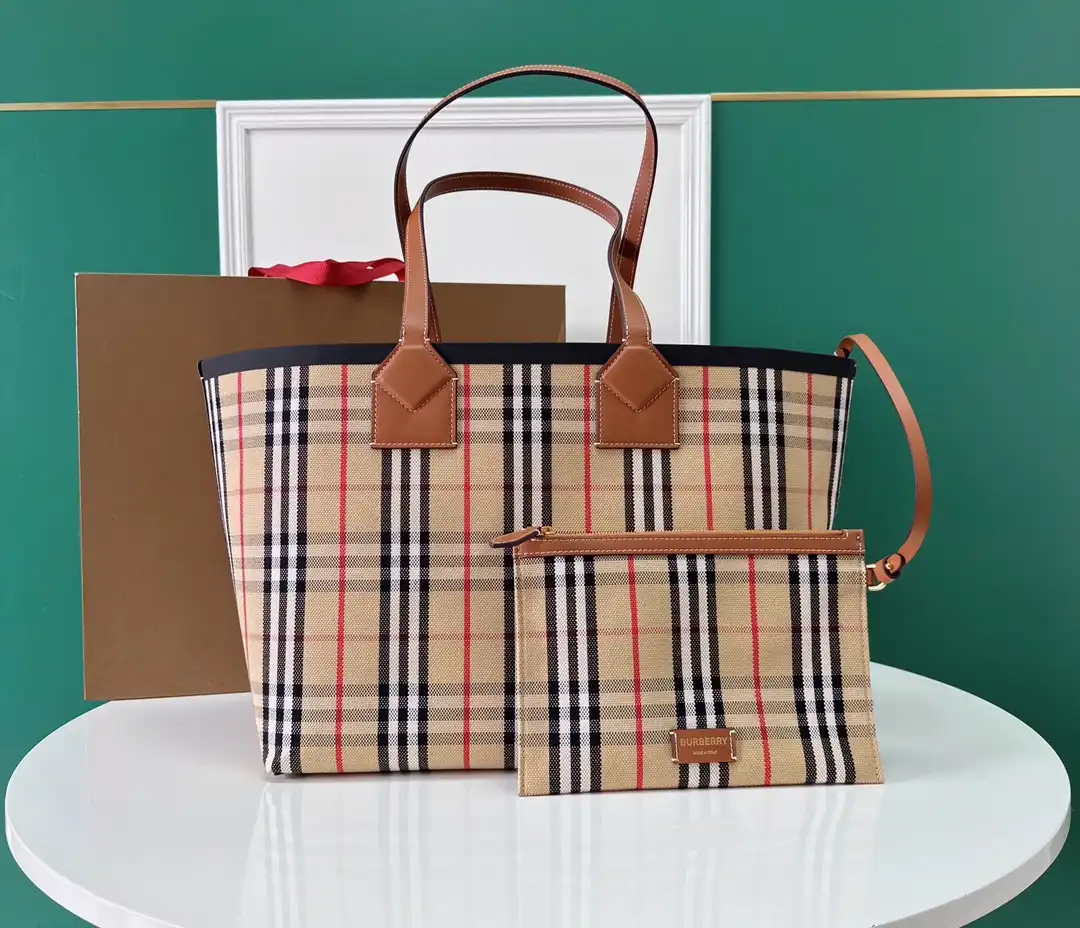 Cheap BURBERRY Medium London Tote-51.3*18.5*29CM 0122