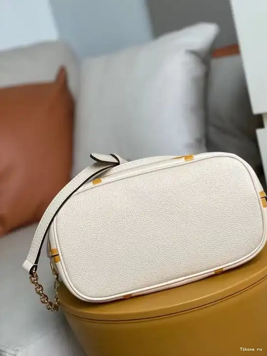 Affordable VUITTON MARSHMALLOW LOUIS 0219