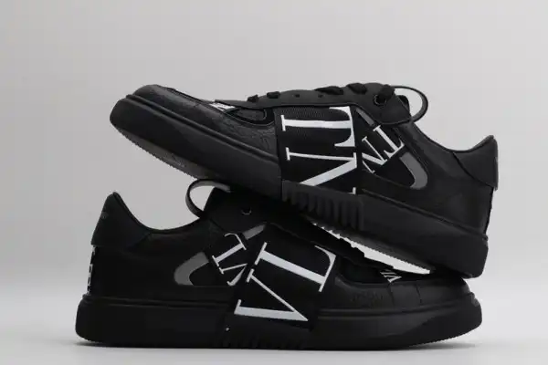 Cheap VALENTINO VL7N SNEAKER 0205