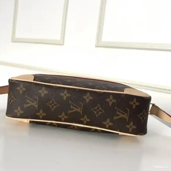 Affordable BAG MESSENGER VUITTON LOUIS 0210