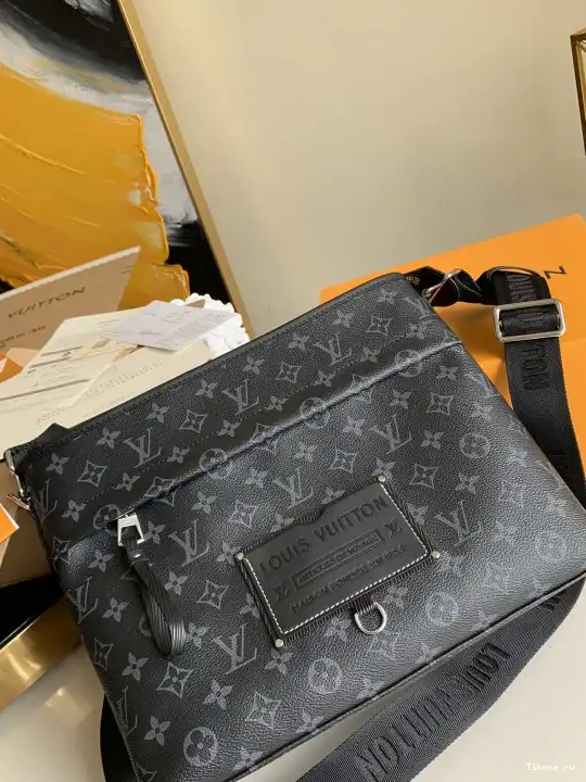 Affordable VUITTON MESSENGER LOUIS BAG 0222