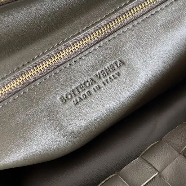 Cheap BOTTEGA VENETA Jodie-48*40*16cm 0203