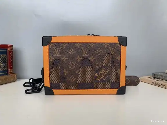 Affordable VUITTON TRUNK SOFT LOUIS 0217