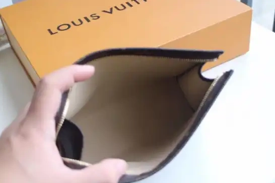 Affordable VUITTON TOILETRY LOUIS POUCH 19 0225