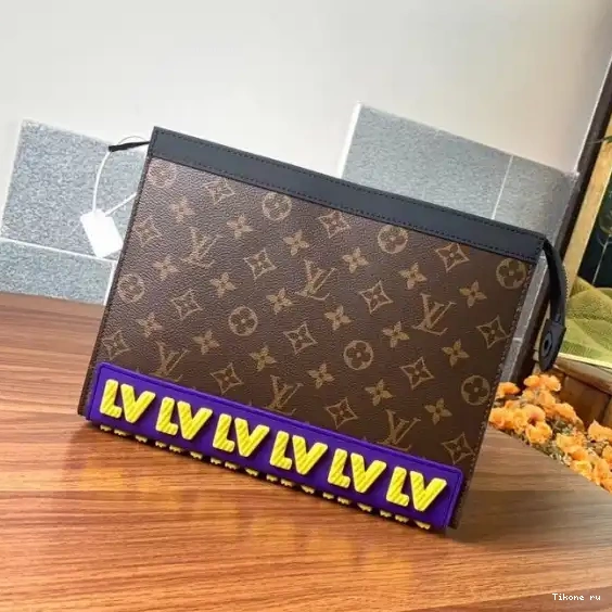 Affordable LOUIS VUITTON POCHETTE MM VOYAGE 0223