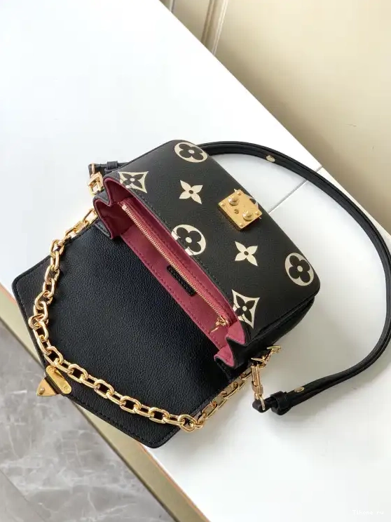 Cheap POCHETTE WEST LOUIS METIS VUITTON EAST 0221