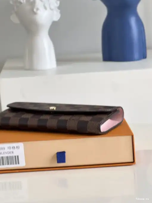 Affordable LOUIS VUITTON EMILIE wallet 0219