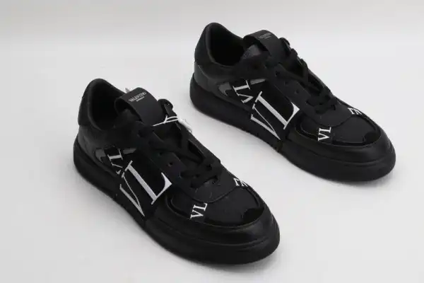 Cheap VALENTINO VL7N SNEAKER 0205