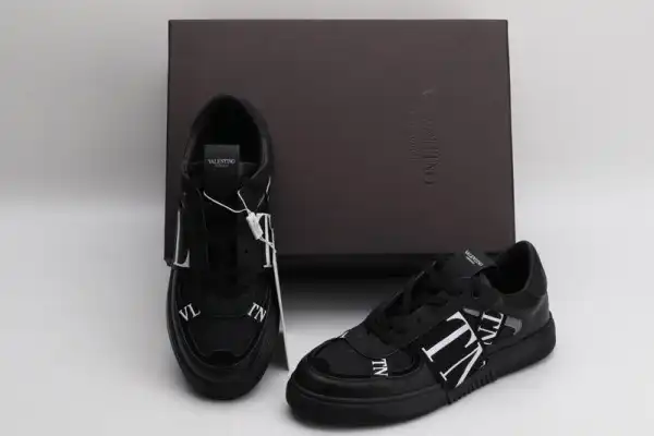 Cheap VALENTINO VL7N SNEAKER 0205