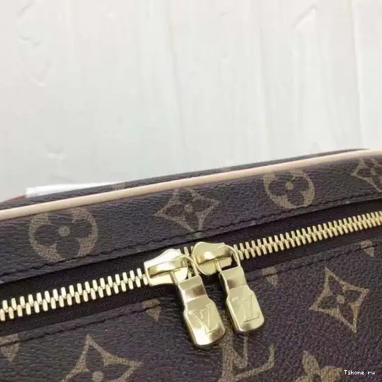 Affordable BAG VUITTON TOILETRY LOUIS 0218