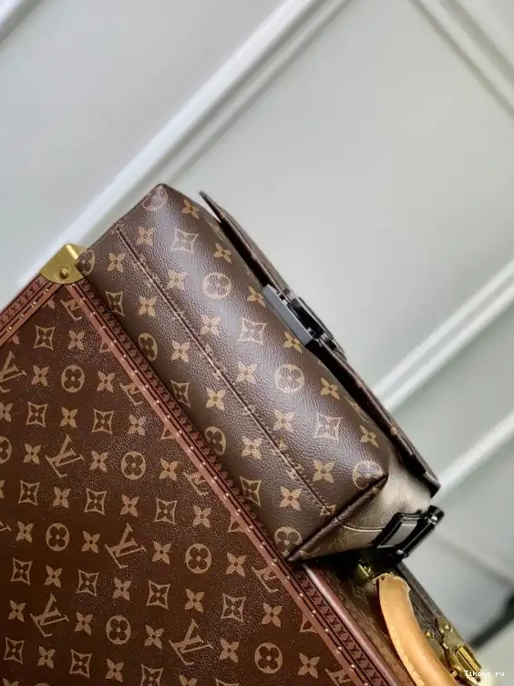 Cheap Messenger LOUIS VUITTON S-Cape 0209