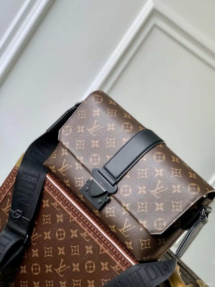 Cheap Messenger LOUIS VUITTON S-Cape 0209