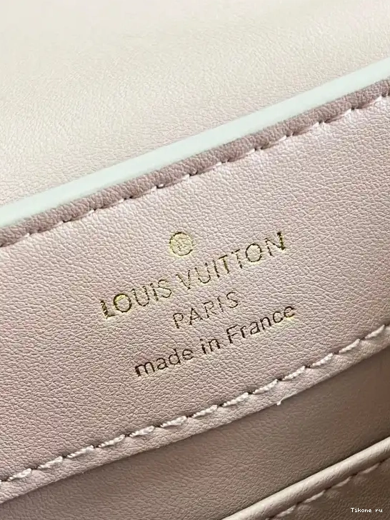 Affordable VUITTON CAPUCINES MINI LOUIS 0211