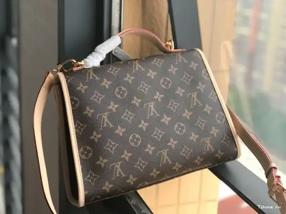 Affordable Vuitton Messenger Louis 0217