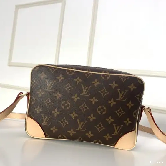 Affordable BAG MESSENGER VUITTON LOUIS 0210