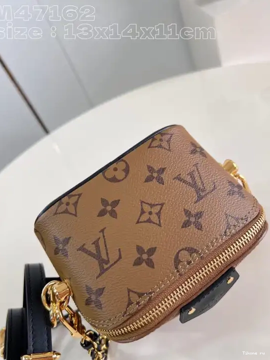 Cheap LOUIS In VUITTON Case-13*14*11.5CM Just 0219