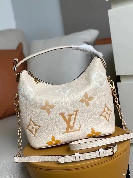 Affordable VUITTON MARSHMALLOW LOUIS 0219