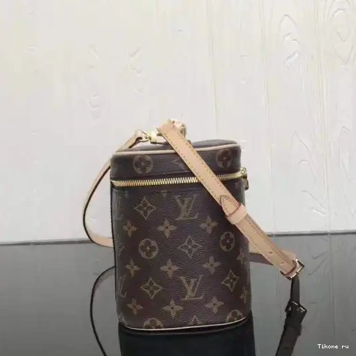 Affordable TOILETRY BAG LOUIS VUITTON 0216