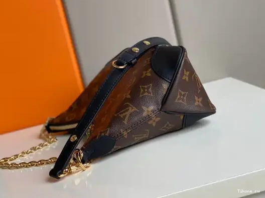 Cheap VUITTON ODEON LOUIS 0220