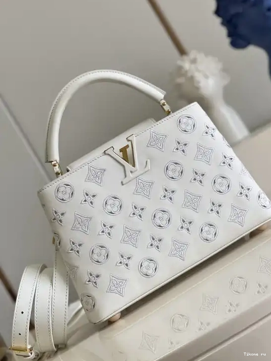 Affordable LOUIS BB VUITTON CAPUCINES 0223