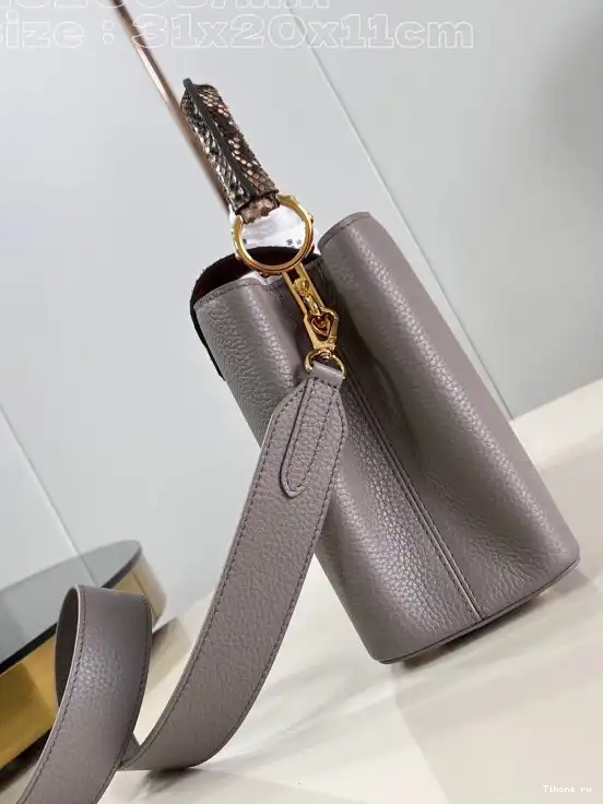 Cheap BB-31.5*20*11CM VUITTON LOUIS CAPUCINES 0227