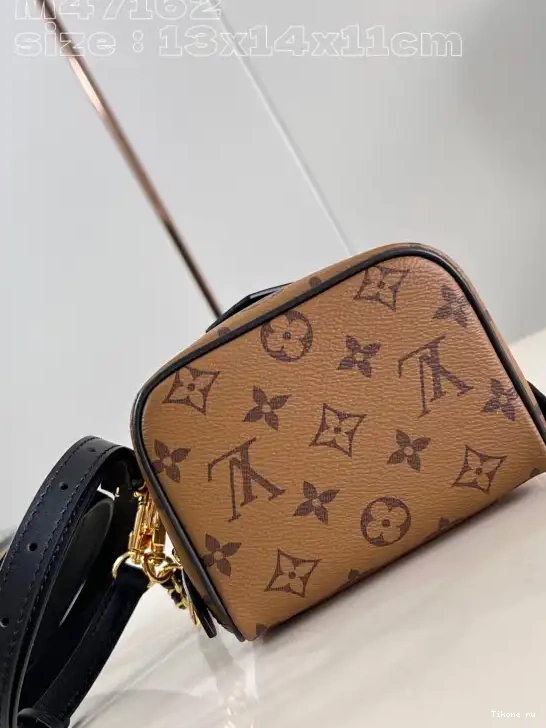 Cheap LOUIS In VUITTON Case-13*14*11.5CM Just 0219