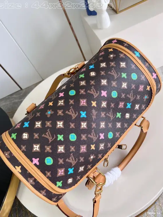 Cheap Dog VUITTON LOUIS Bag-44*32*23CM 0225