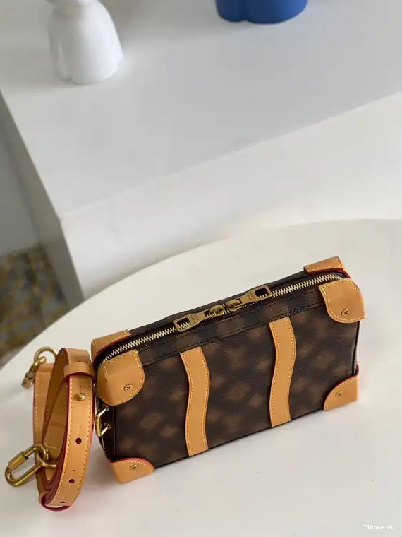 Affordable TRUNK VUITTON SOFT LOUIS 0226