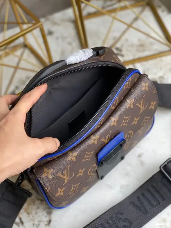 Cheap S LOCK MESSENGER LOUIS VUITTON 0220