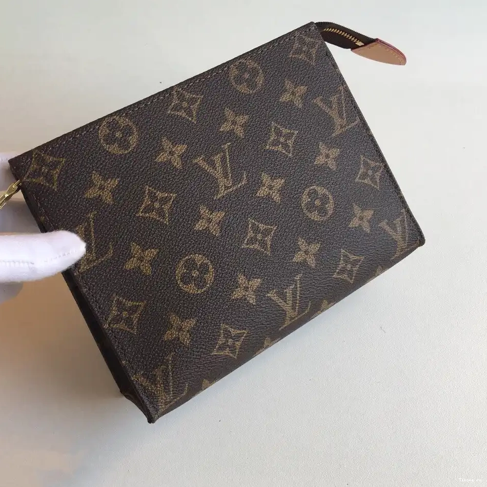 Affordable VUITTON TOILETRY LOUIS POUCH 19 0225