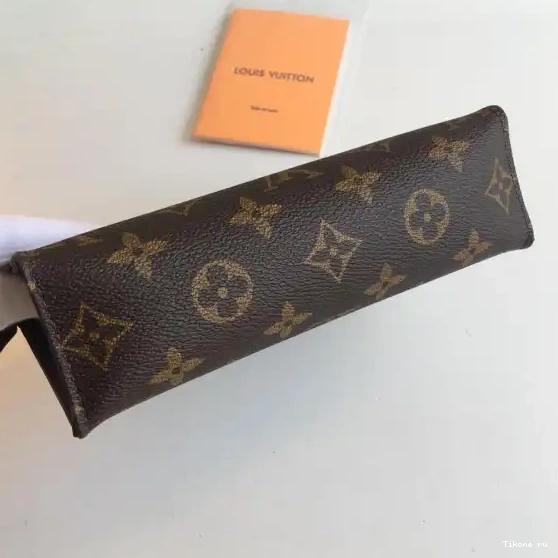 Affordable VUITTON TOILETRY LOUIS POUCH 19 0225